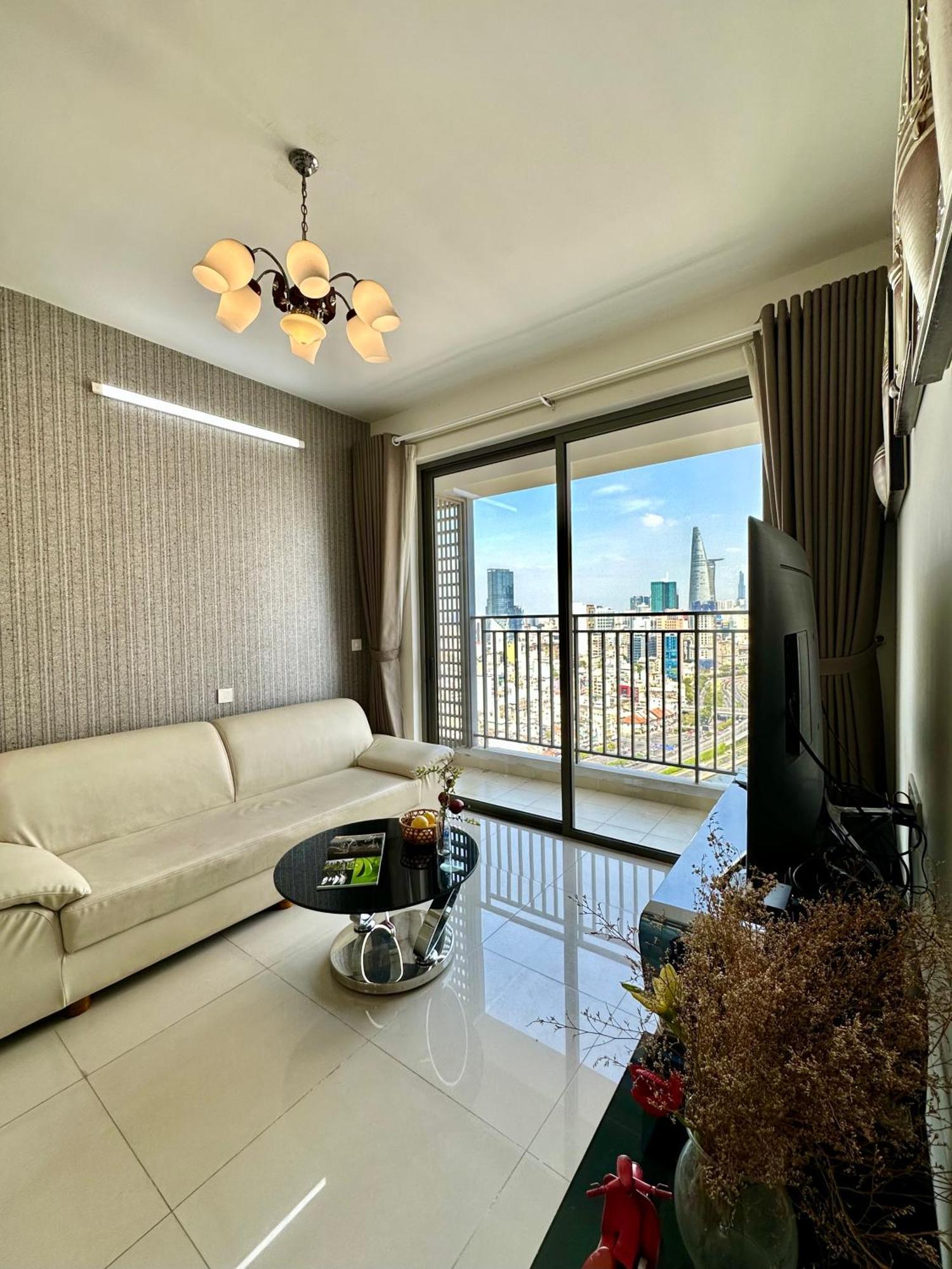 Căn hộ Soho - Central, 10mins To Benthanh Market, Buivien Street *